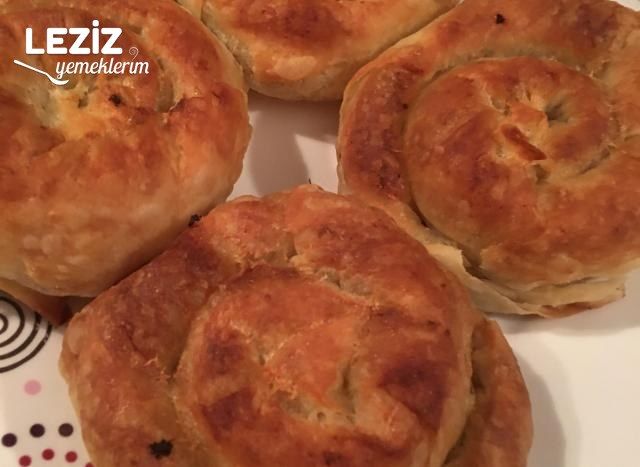 Kıymalı Gül Böreği Nasıl Yapılır?