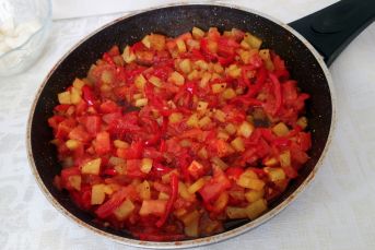 Patatesli Menemen