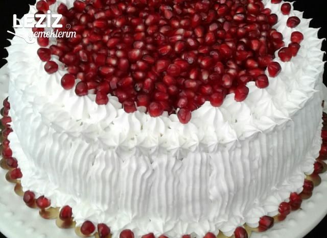 Narlı Yaş Pasta Tarifi