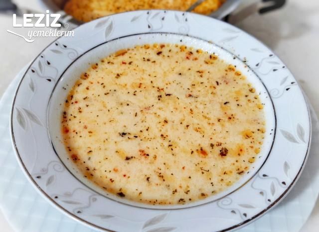 Yoğurtlu Şehriye Çorbası