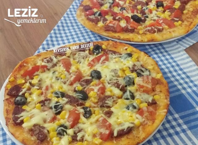 Tavada Yumuşacık 2 Kişilik Pizza Tarifi