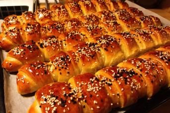 Börek Tadında Peynirli Poğaça