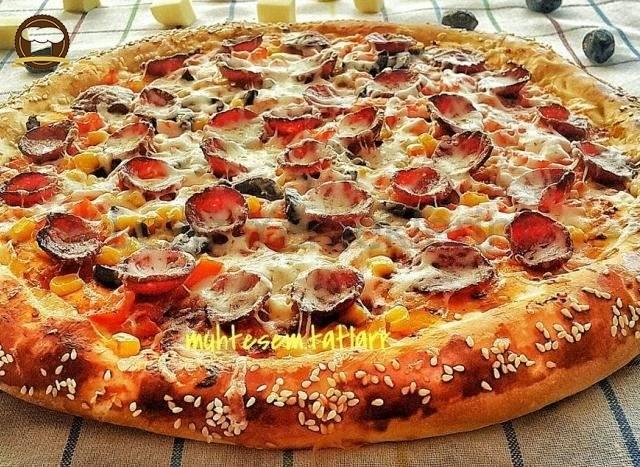 Evde Pizza Nasıl Yapılır