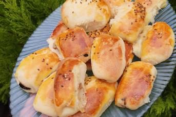 Nefis Zeytinli Çörek