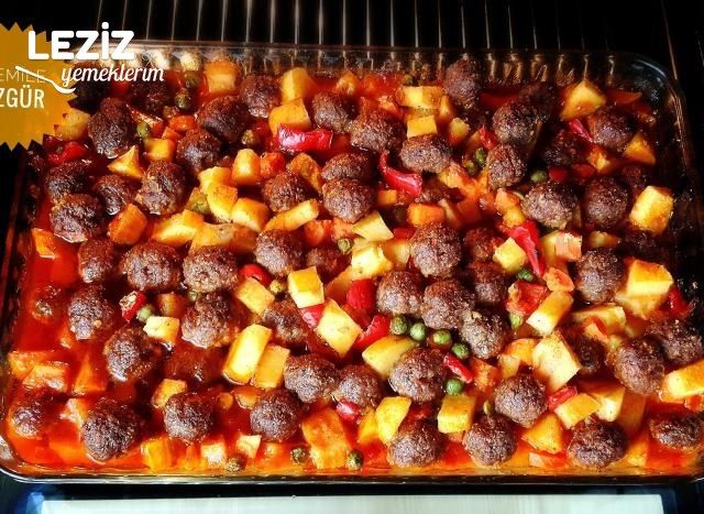 Fırında Köfteli Bezelyeli Patates