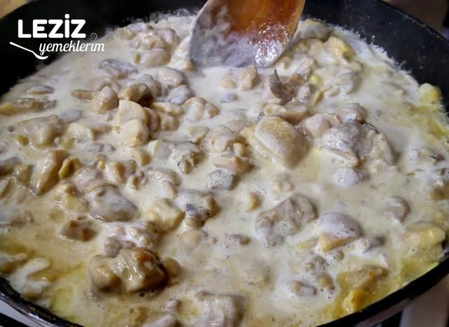 Kremalı Mantarlı Tavuk Nasıl Yapılır