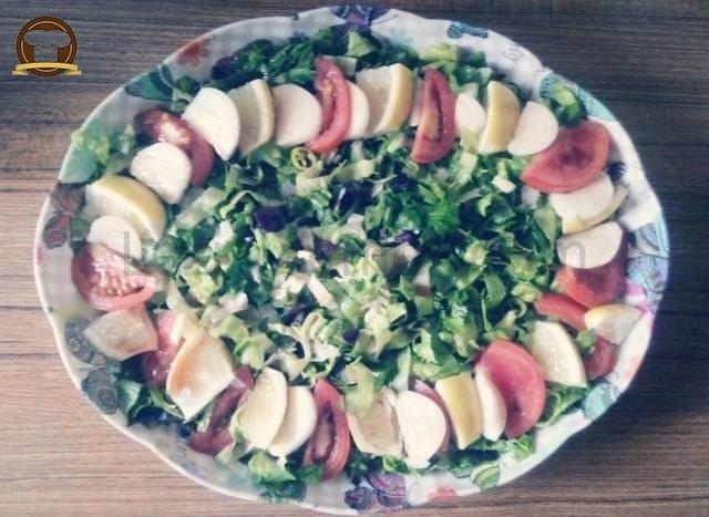Nar Ekşili Marul Salatası