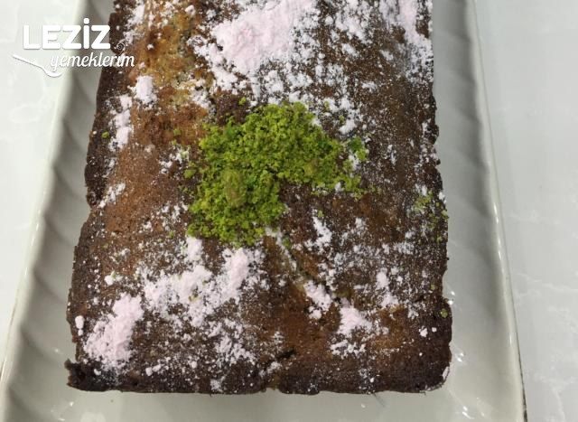 Kuruyemişli Muzlu Kek Tarifi