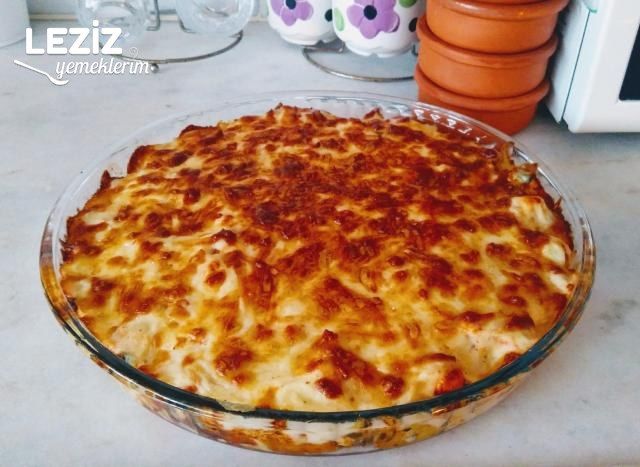 Fırında Beşamel Soslu Patatesli Tavuk