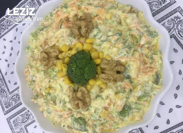 Havuçlu Mısırlı Brokoli Salatası