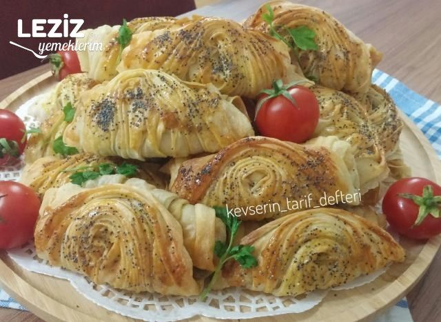 Çıtır Çıtır Midye Börek Tarifi