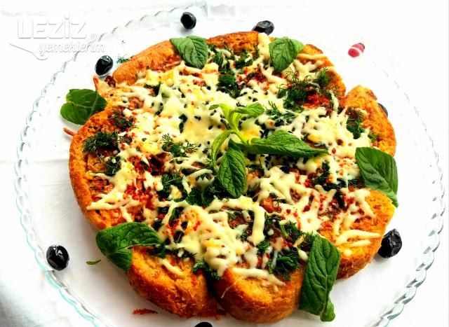 Bayat Ekmek Böreği (Yumurtalı Ekmek Sevenlere)