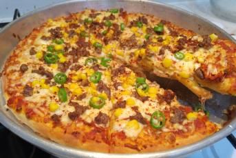 Tepside Karışık Pizza Tarifi (Hazırdan Güzel)