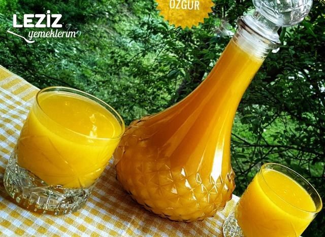 Ev Yapımı Karışık Meyve Suyu