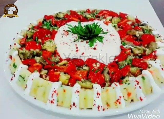 Közlenmiş Sebzelerle Patates Salatası