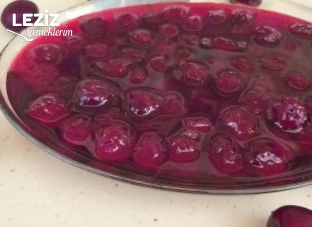 Tam Kıvamında Vişne Reçeli Tarifi