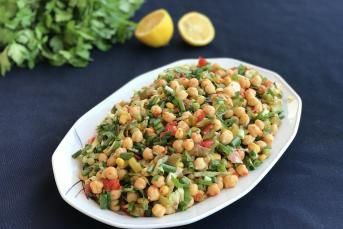 Nefis Nohut Salatası Tarifi