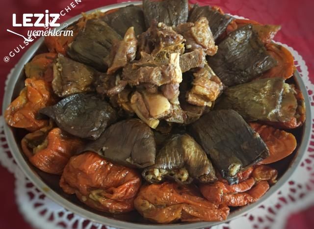 Kuru Patlıcan Ve Kuru Biber Dolması