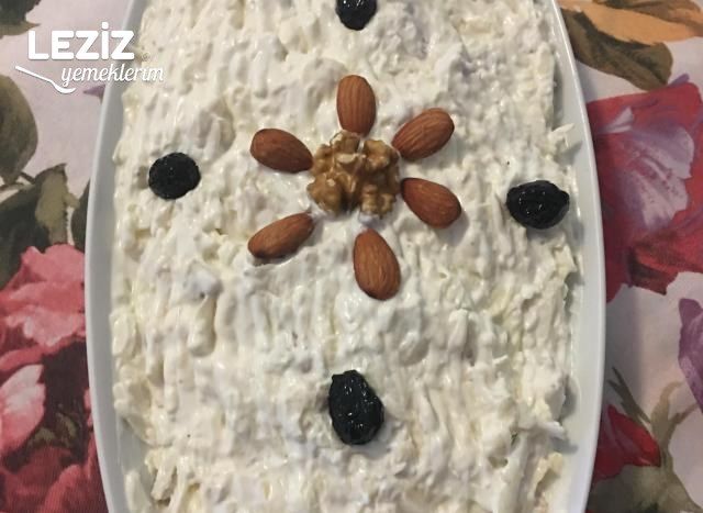 Yeşil Elmalı Kereviz Salatası