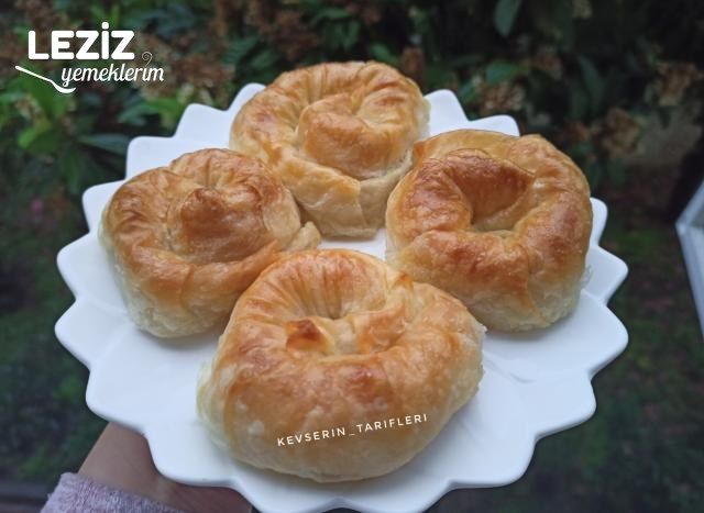 Yalancı Boyoz Böreği Nasıl Yapılır
