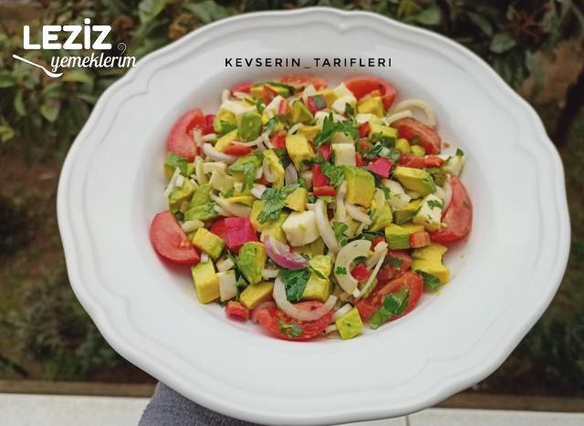 Avokado Salatası Tarifi