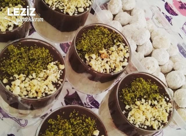 Muhallebili Çikolata Soslu Tatlı