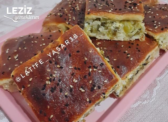 Pırasalı Kömbe