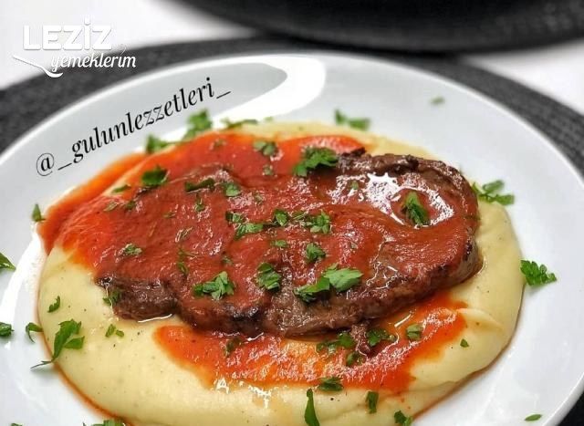 Patates Püre Eşliginde Soslu Antrikot