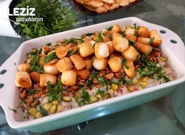 Çıtır Yufkalı Harika Salata
