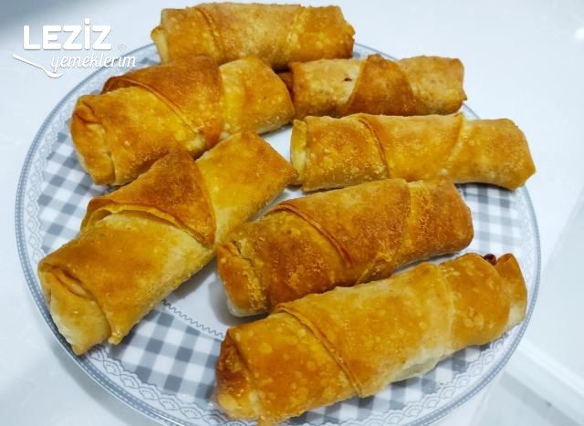 Kızartmadan Fırında Pastırmalı Börek
