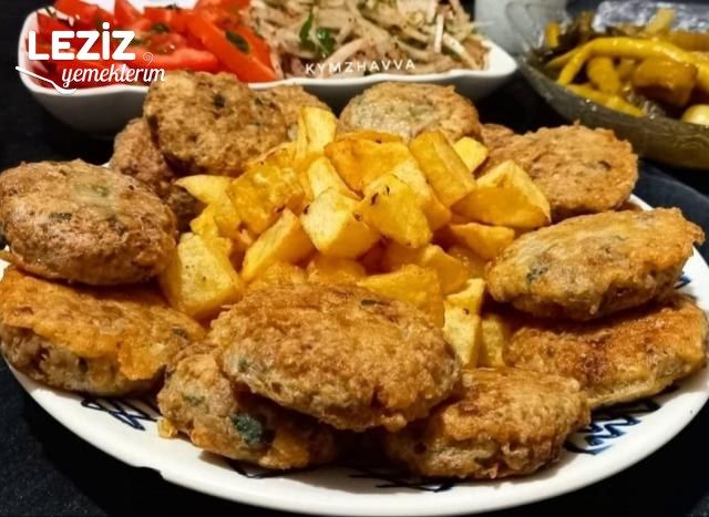 Kıymalı Pirinç Pilavlı Köfte