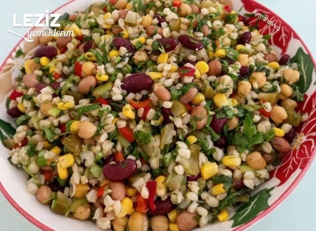 Bakliyat Salatası