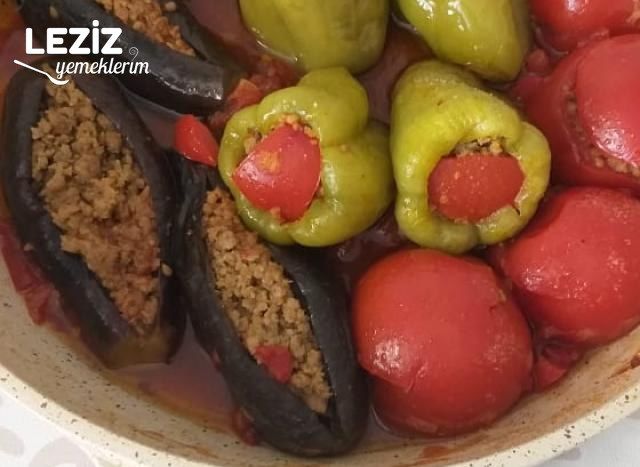 Patlıcan Biber Domates Dolması (Üç Bacı Dolması)