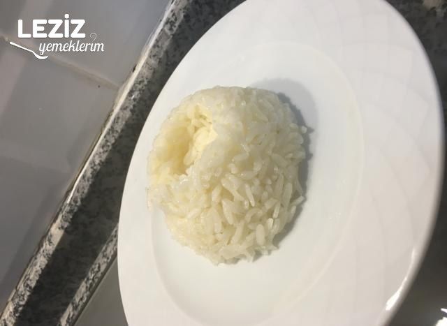 Tane Tane Sade Pirinç Pilavı Nasıl Yapılır