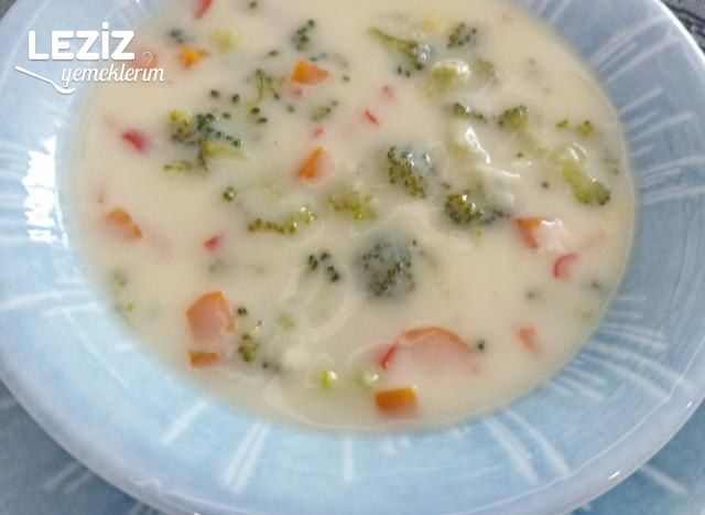 Kremasız Kremalı Tadında Çorba