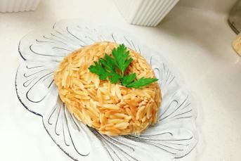 Tane Tane Arpa Şehriye Pilavı