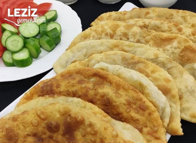 Yağ Çekmeyen Çiğ Börek Tarifi