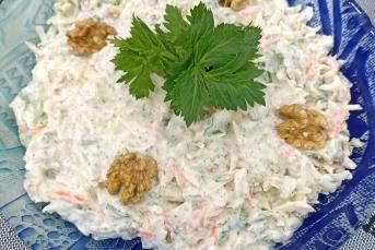 Meyveli Kereviz Salatası