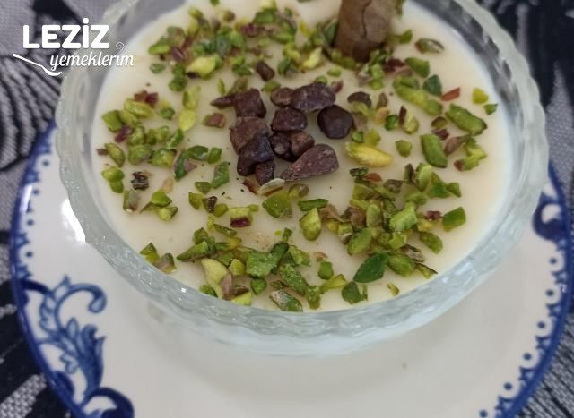 Beyaz Çikolatalı Puding Nasıl Yapılır