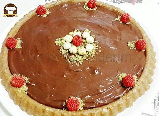 Fındıklı Çikolatalı Tart Pasta