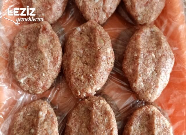 Derin Dondurucuya Köfte Tarifi