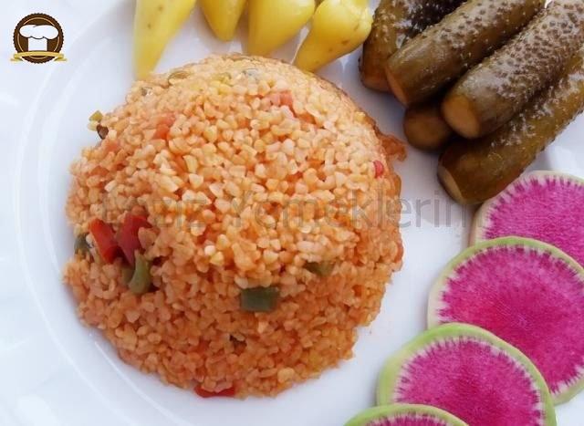 Domatesli Bulgur Pilavı