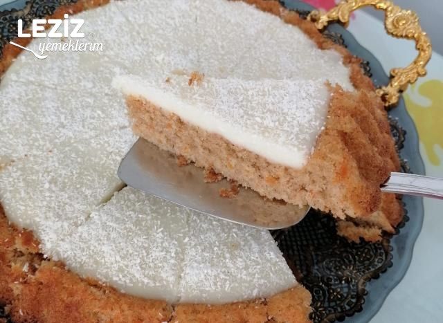 Kremalı Tarçınlı Tart Kek Tarifi