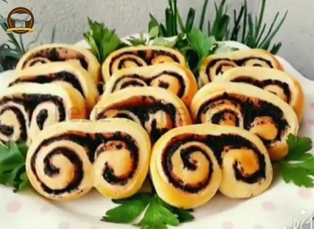 Zeytin Ezmeli Gözlük Poğaça