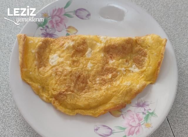 Sade Omlet Tarifi