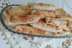 Unlu Sirkeli Çıtır Börek Tarifi