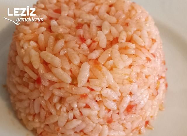 Domatesli Pilav Tarifi, Domatesli Pilav Nasıl Yapılır
