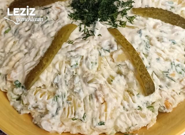 Hardal Tohumlu Yoğurtlu Patates Salatası