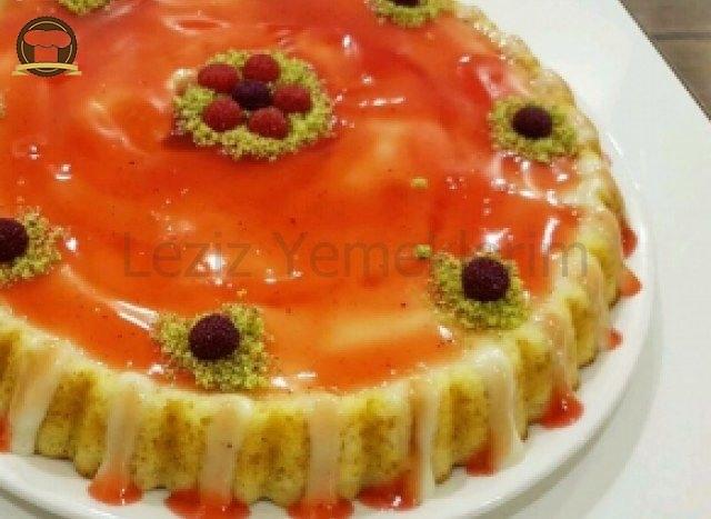 Meyve Soslu Tart Kek