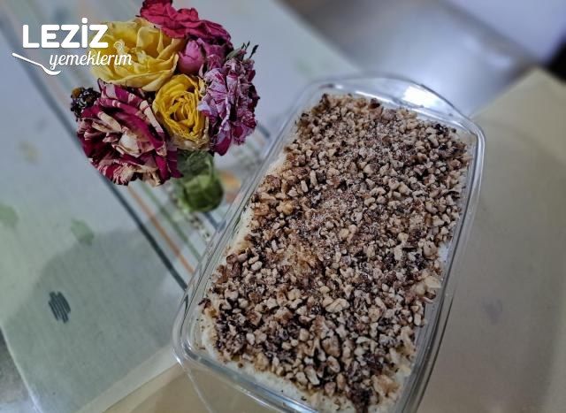 Muzlu Cevizli İrmik Tatlısı